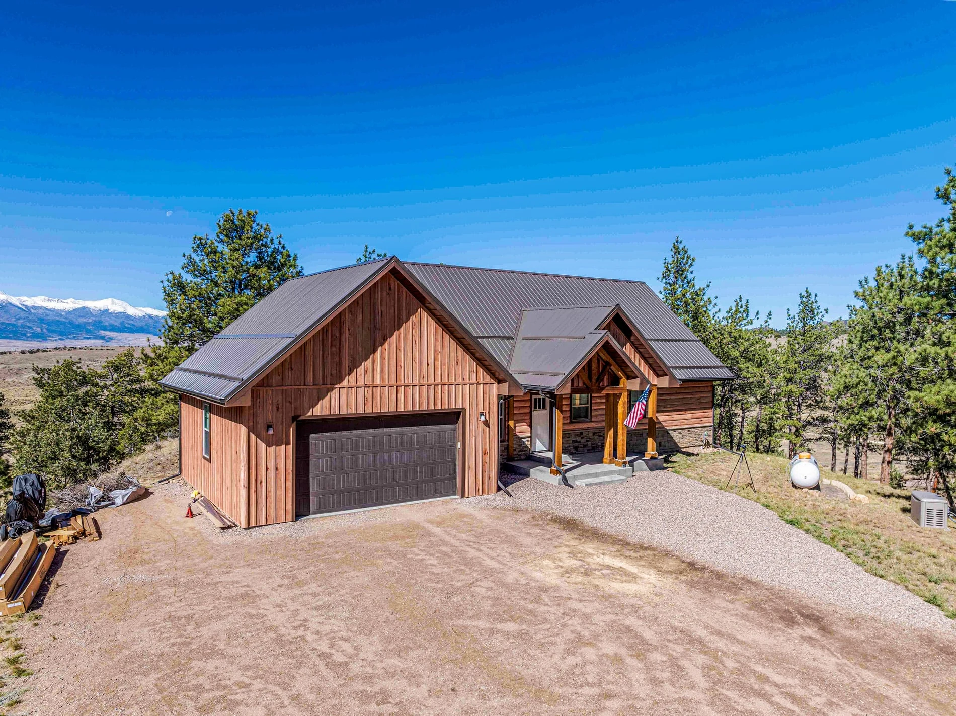 Hickory steel log siding in TruGrain HD finish